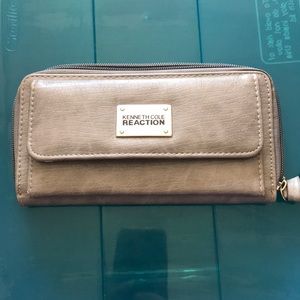 Kenneth Cole reaction wallet